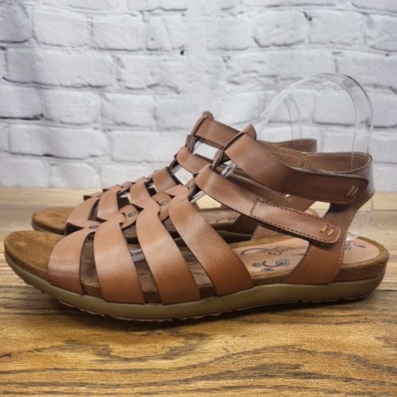 BareTraps Shoes - Bare Traps Women's Size 10M Ronah Gladiator Sandals Open Toe Shoes #239
